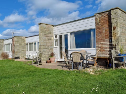 Exterior | Brambles Kip, Freshwater