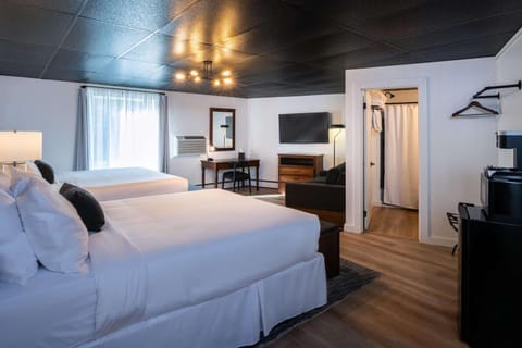 Deluxe Room, Multiple Beds | Blackout drapes, iron/ironing board, free WiFi, bed sheets