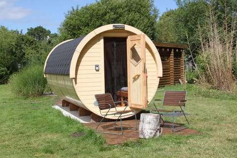 Standard Cabin, Shared Bathroom, Garden View (Schlaffass 4) | Exterior