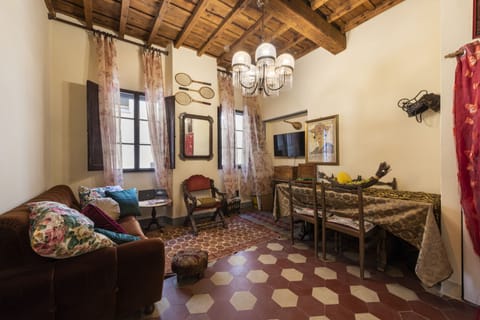 Comfort Apartment | Living area | Flat-screen TV