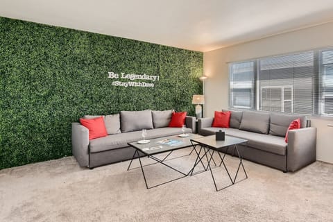 Classic Apartment | Living area | TV