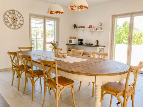 Kitchen and dining table