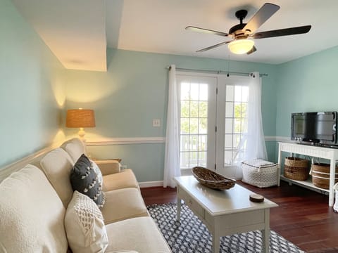 Living Area, First Floor