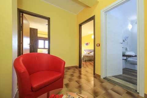 Family Suite, 2 Bedrooms, Private Bathroom, Mountain View | Frette Italian sheets, down comforters, desk, blackout drapes