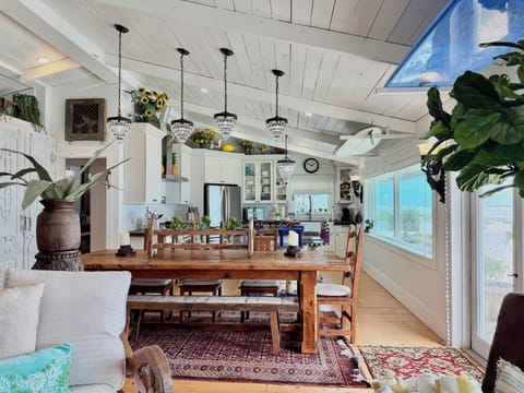 Light filled, connected spaces