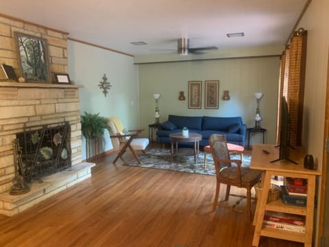 Enter and be taken back to the 60's with original fixtures and midcentury design