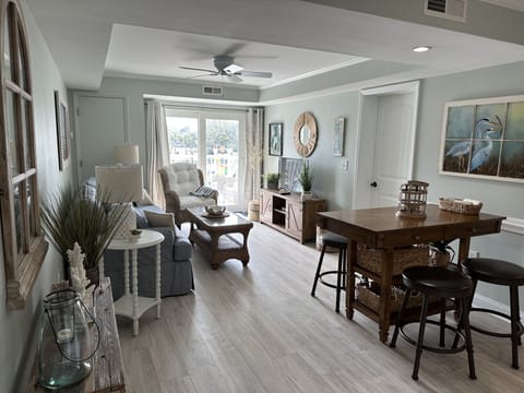 Newly updated condo