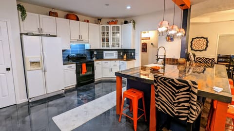 Fully stocked and loaded Kitchen