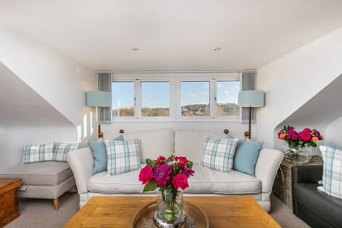 Luxury Apartment, Private Bathroom, City View (The Sky Penthouse) | Lounge