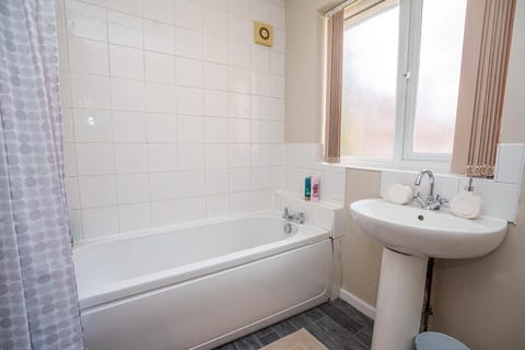 Luxury House | Bathroom