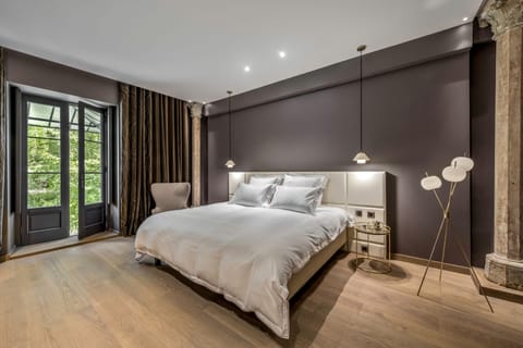 The Suite 40m2 Garden View | Egyptian cotton sheets, premium bedding, down comforters