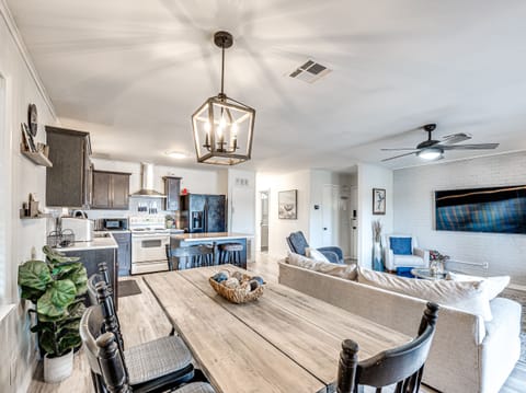 Kitchen & Dinning Rooms