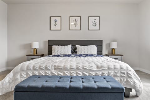 Wow what a beautiful master bedroom