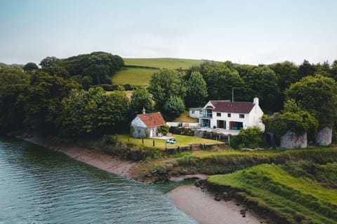 The exterior of Riverside Retreat, Devon