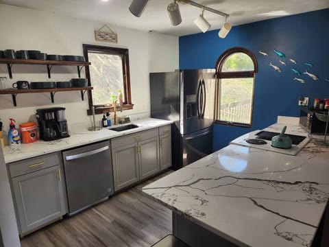 363e8cb9-e28e-4899-9333-5dd35d4a37cd