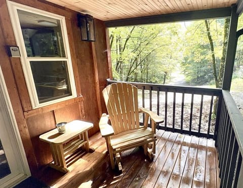 3df9c8a6-a5d0-4bd0-a86b-98712e01bc5a