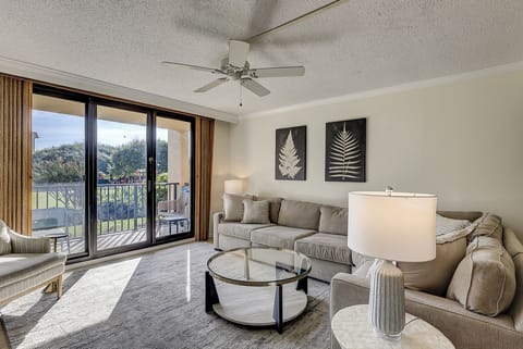 Living room with flatscreen tv.
