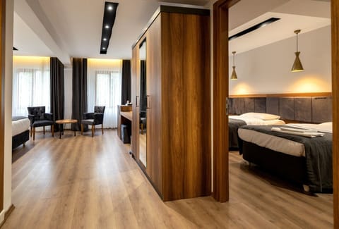 Family Twin Room | Soundproofing, free WiFi, bed sheets