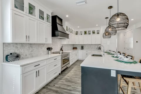 Spacious kitchen with appliances