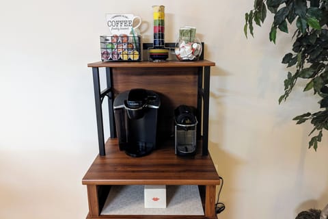Drip coffee, Keurig, Nespresso & electric kettle.