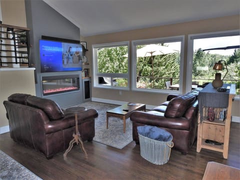 c9c31ba5-240d-418d-97e9-534d054378bc