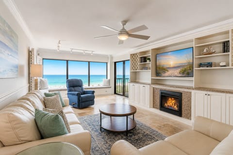 Living room with beach views and plenty of seating