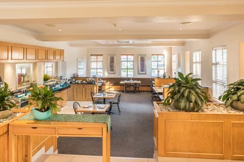 Daily buffet breakfast for a fee