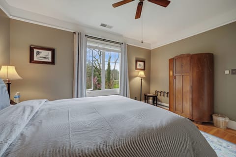 Queen Size Guest Room  3, Private Bath In-Hall | Free WiFi, bed sheets