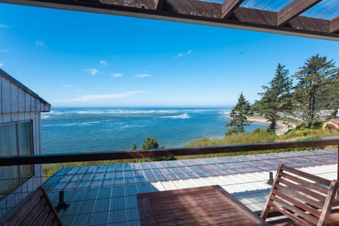 Two Doubles with Balcony, Bay View (3rd Floor) | Terrace/patio