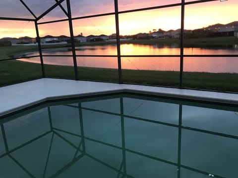 ROMANTIC RETREAT FOR TWO AS WELL AS FOR THE WHOLE FAMILY.