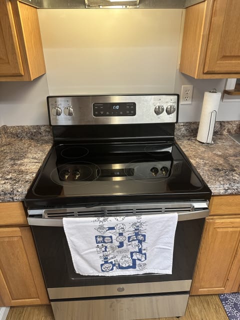 New Glasstop Stove and Oven