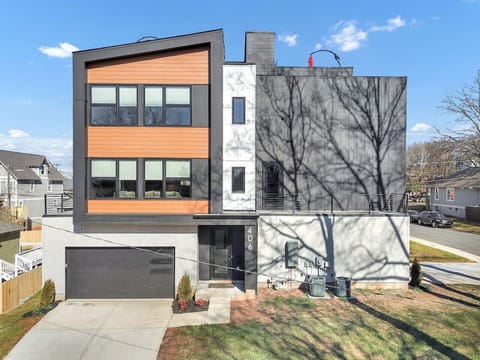 Welcome to your luxurious rooftop retreat! A stunning brand new and modern design townhome in the heart of Queen City. Within walking distance to many bars and restaurants and also the new light rail trolley that will take you all over the city.