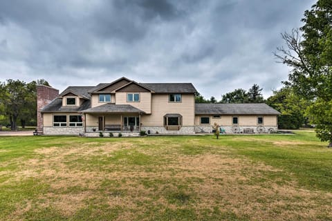 Peck Vacation Rental | 7BR | 4BA | 6,400 Sq Ft |  Steps Required