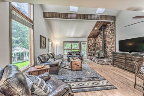Cloudcroft Vacation Rental | 2BR | 2BA | Stairs Required to Enter