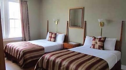 Double Room | Individually furnished, iron/ironing board, free WiFi