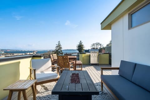 Private Rooftop Patio