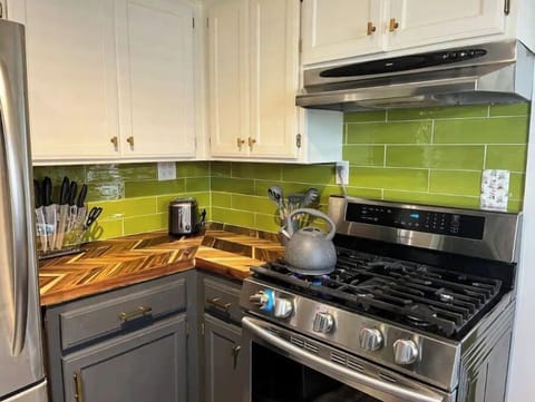 Full size appliances.