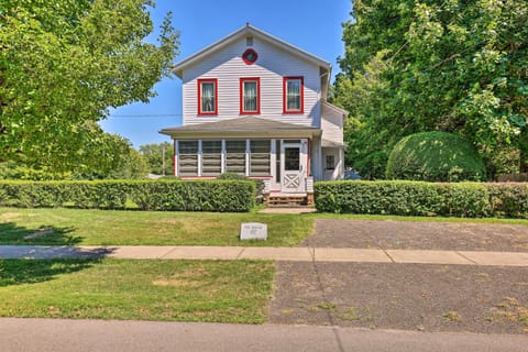 Sodus Point Vacation Rental | 5BR | 2BA | 1,893 Sq Ft
