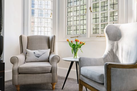 Junior Suite | Hypo-allergenic bedding, desk, laptop workspace, iron/ironing board