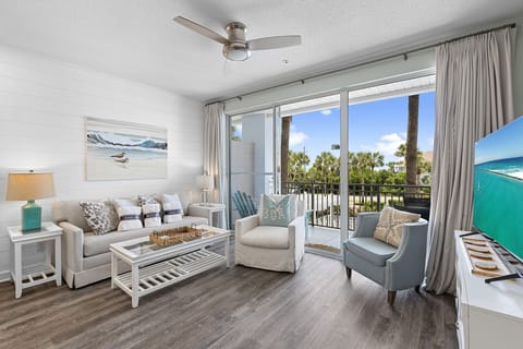 23-Gulf-Place-Cabanas-205-Living