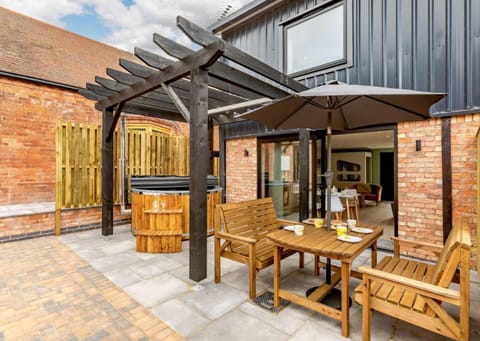 Cottage | Balcony