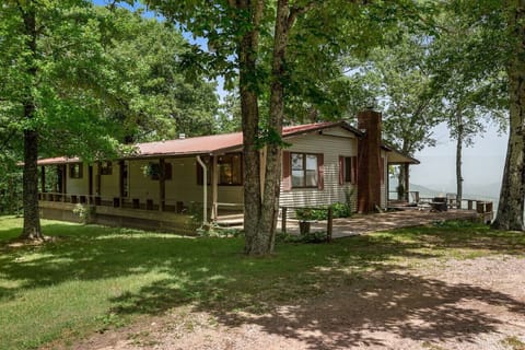 Sunrise Mountain Retreat