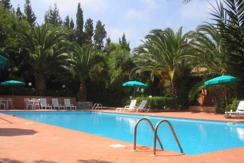 Holiday Home Swimming Pool