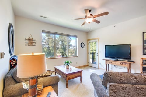 Livingston Vacation Rental | 2BR | 2BA | 1,200 Sq Ft | Stairs Required