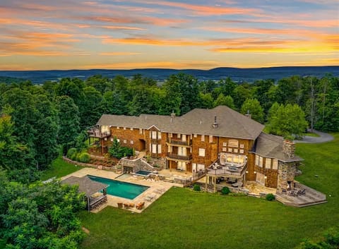 DREAM HOME with Endless Fun & Entertainment Poolside with all patios, decks and pool house - and amazing views!