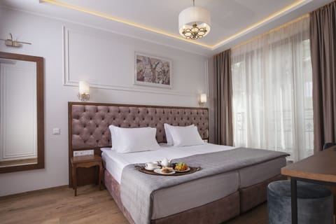Superior Double or Twin Room | Premium bedding, down comforters, memory foam beds, free minibar
