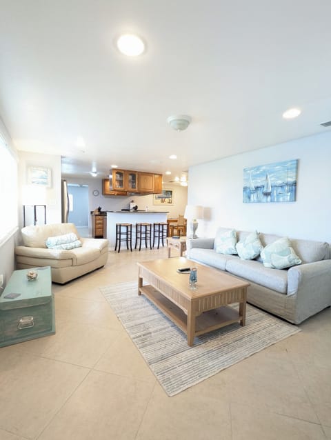 Front living room 