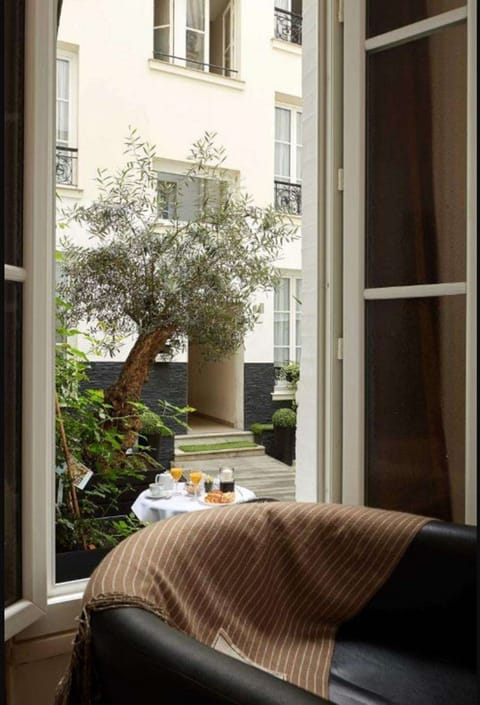 Superior Double Room | Premium bedding, in-room safe, individually furnished, desk