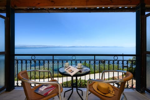 Deluxe Double Room, Balcony, Sea View | Memory foam beds, desk, soundproofing, iron/ironing board