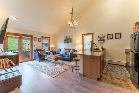Unwind in your open-concept retreat where rich leather seating and granite countertops create the perfect blend of comfort and sophistication.